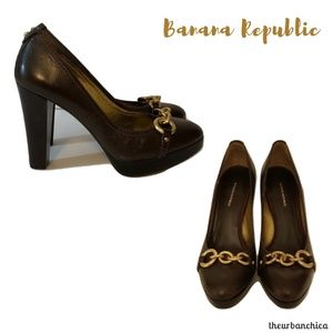 Banana Republic Brown Leather Platform Pump Chain